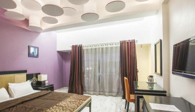 לונבלה Hotel Aristro מראה חיצוני תמונה